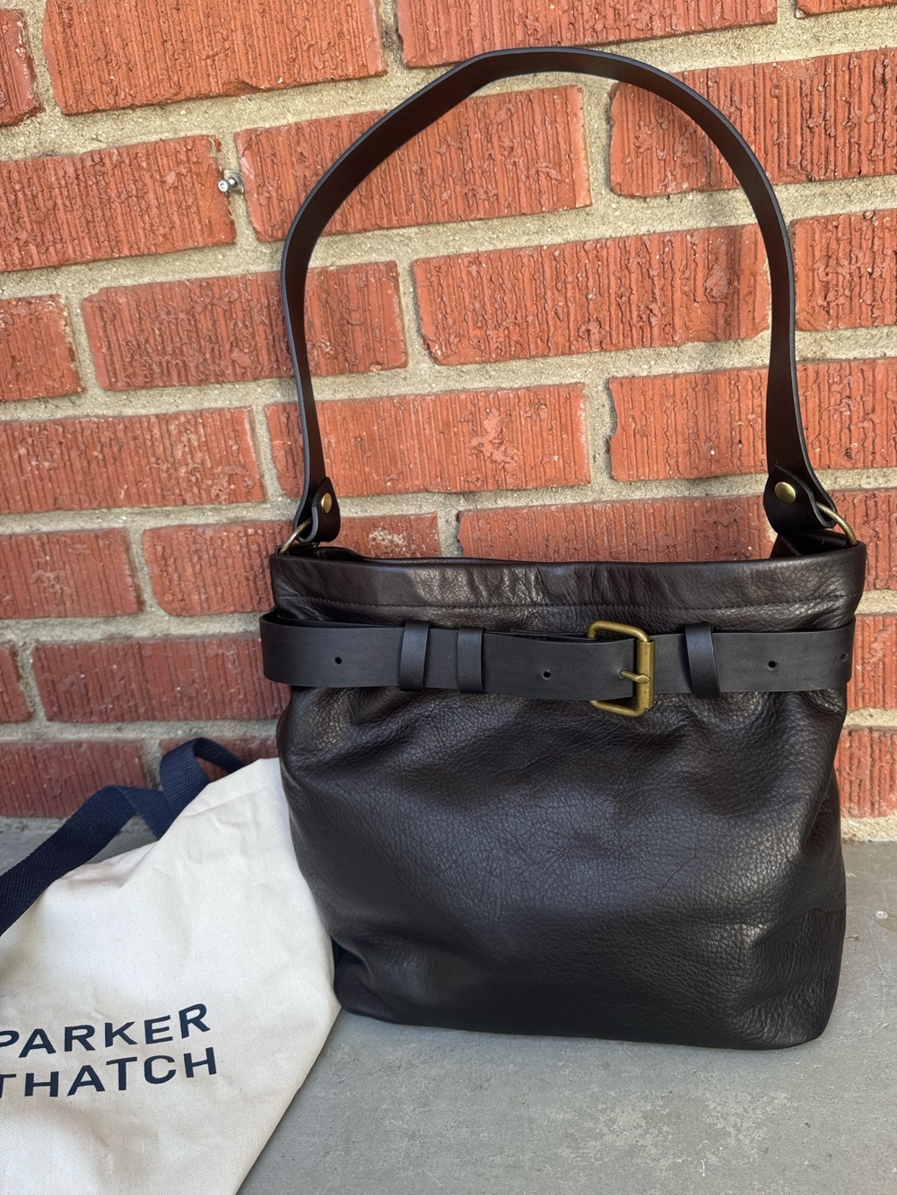 Parker Thatch Belted Jane Heritage “Broken-In” Leather